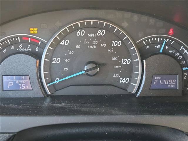Used 2012 Toyota Camry LE FWD image 9