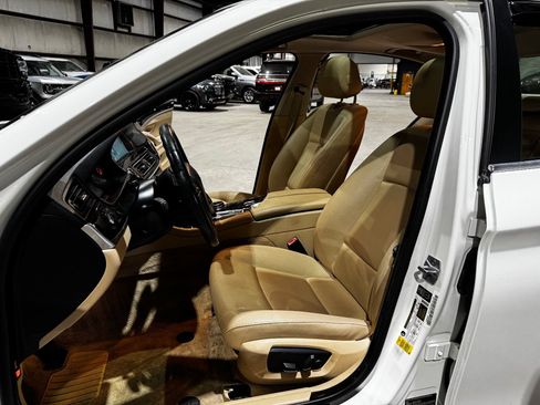 Used 2014 BMW 528i Sedan RWD image 14