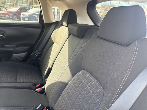 Used 2023 Honda HR-V LX image 17