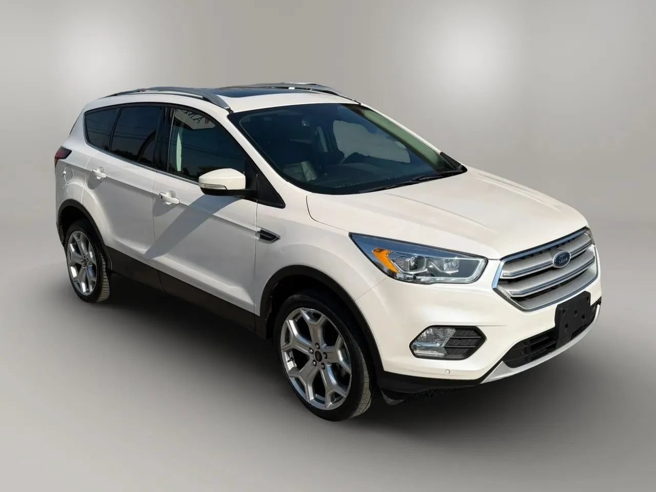 Used 2019 Ford Escape Titanium AWD/4WD image 1