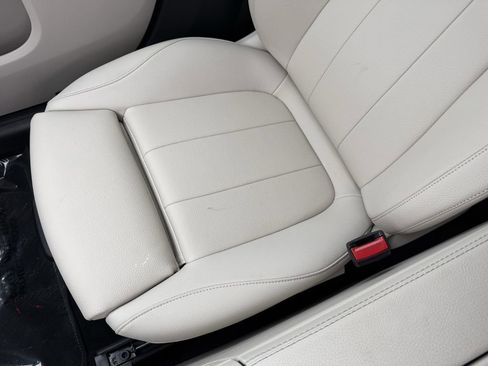 Certified 2025 Mercedes-Benz GLB 250 4MATIC image 39