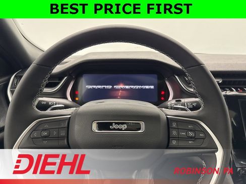 New 2025 Jeep Grand Cherokee Altitude image 24