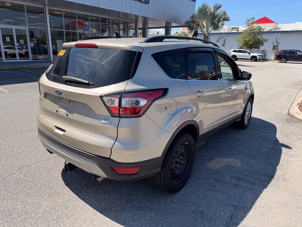 Used 2018 Ford Escape SE w/ SE Sync 3 Package FWD image 3