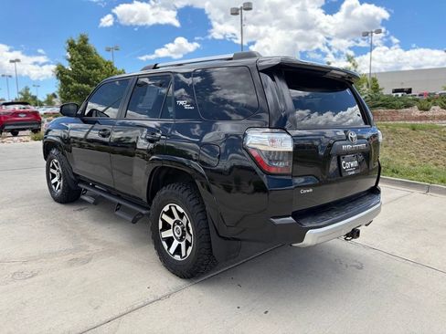 Used 2018 Toyota 4Runner TRD Off-Road Premium AWD/4WD image 10