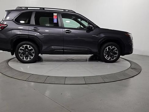 Used 2026 Subaru Forester Premium AWD/4WD image 8