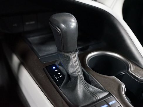 Used 2023 Toyota Camry SE image 21