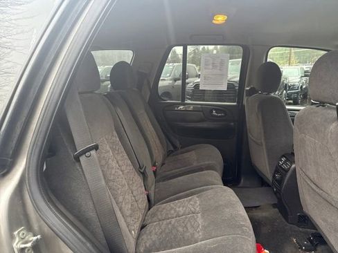 Used 2007 GMC Envoy SLE image 11