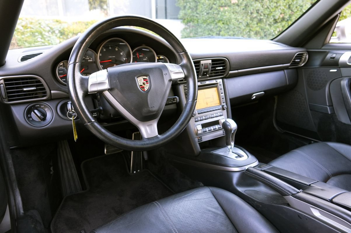 Used 2006 Porsche 911 Carrera 4 AWD/4WD image 5
