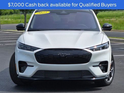 New 2025 Ford Mustang Mach-E GT image 2