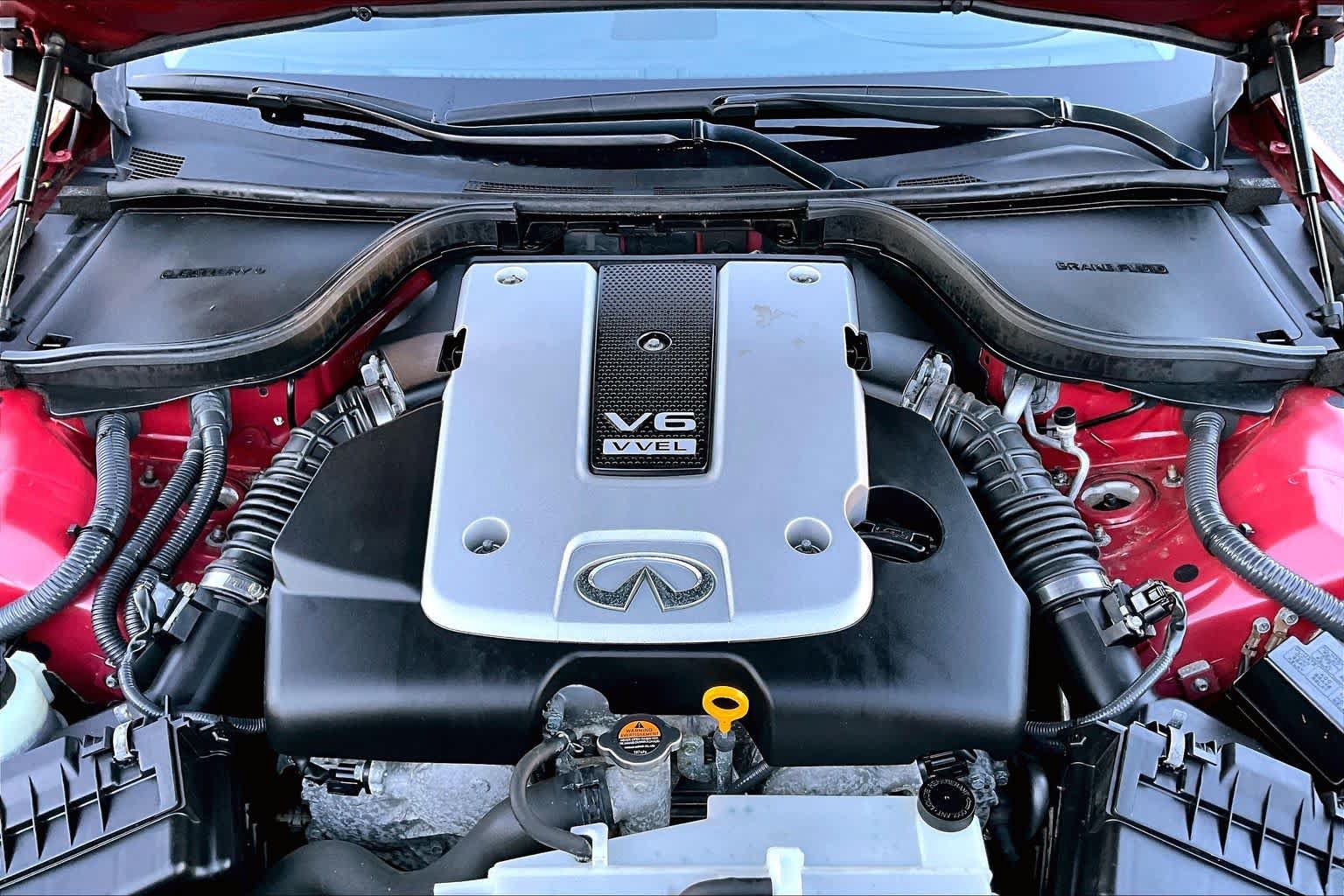 Used 2015 INFINITI Q60 AWD Coupe w/ Premium Package image 29