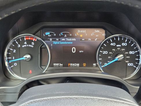 Used 2022 Ford F350 Lariat w/ Lariat Ultimate Package image 16