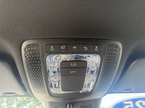Used 2025 Mercedes-Benz GLA 250 4MATIC image 34