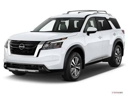 Certified 2022 Nissan Pathfinder SV