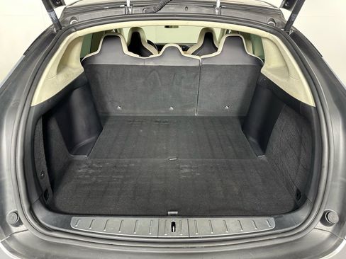 Used 2018 Tesla Model X 100D image 28