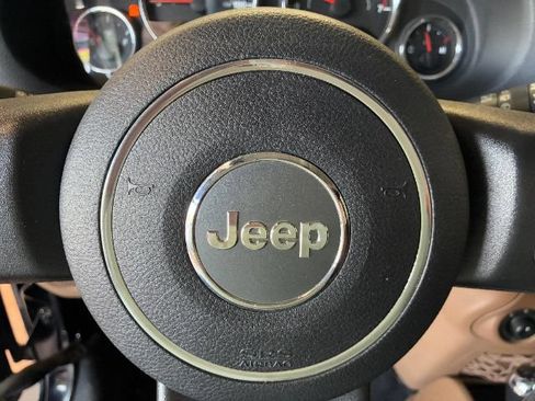 Used 2016 Jeep Wrangler Unlimited Sahara w/ Max Tow Package AWD/4WD image 22