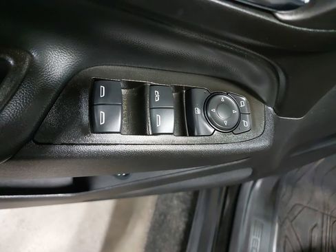 Used 2024 Chevrolet Equinox LT image 29