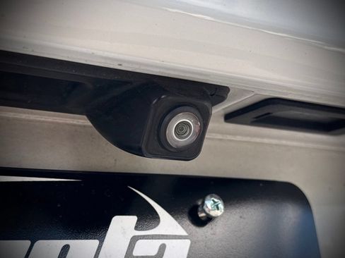 Used 2018 BMW 540i xDrive AWD/4WD image 11