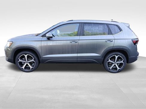 New 2026 Volkswagen Taos SEL AWD/4WD image 2