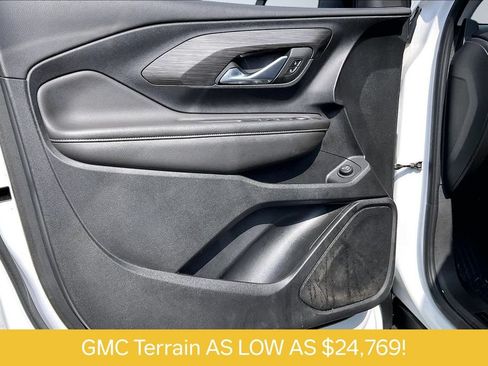Used 2023 GMC Terrain SLE w/ Driver Convenience Package AWD/4WD image 22