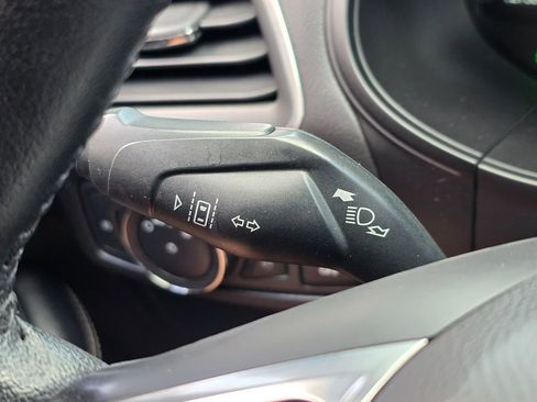 Used 2022 Ford Edge Titanium image 44