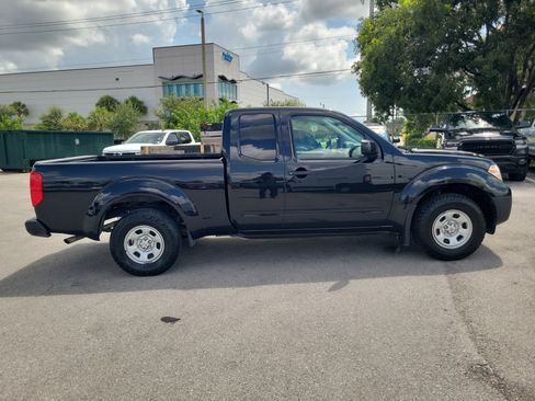 Used 2019 Nissan Frontier S RWD image 4