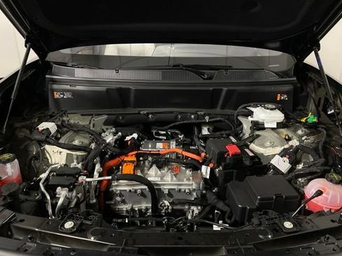 New 2026 Cadillac Vistiq Premium Luxury w/ LPO, Floor Liner Package AWD/4WD image 39