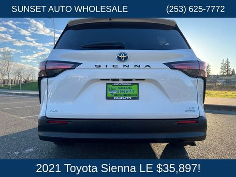 Used 2021 Toyota Sienna LE image 33