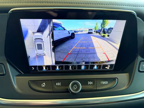 Used 2020 Chevrolet Blazer LT w/ Sound & Technology Package AWD/4WD image 11