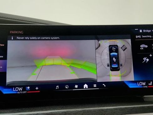 Used 2025 BMW i7 xDrive60 AWD/4WD image 68