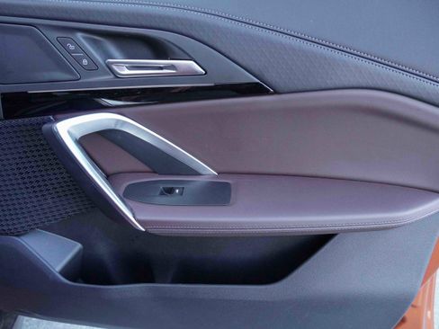 Certified 2025 BMW X2 xDrive28i image 30