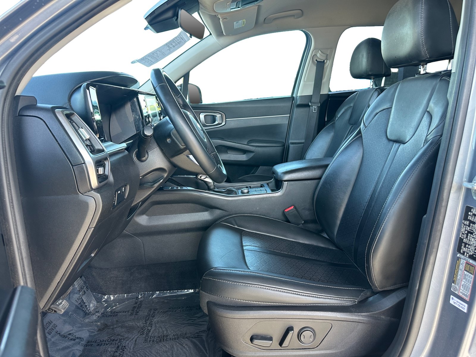 Used 2021 Kia Sorento S FWD image 9