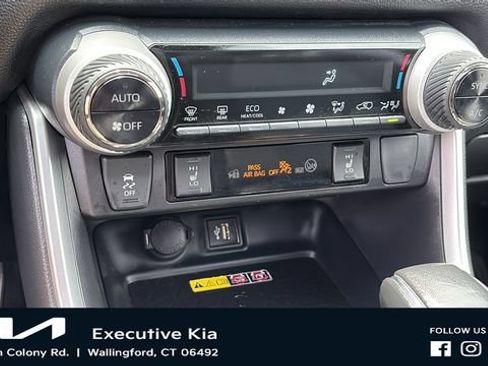 Used 2023 Toyota RAV4 XSE AWD/4WD image 19