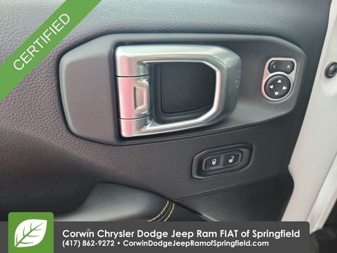 Certified 2025 Jeep Wrangler Sahara AWD/4WD image 20