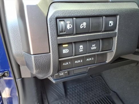 New 2025 Toyota Tacoma TRD Off-Road image 10