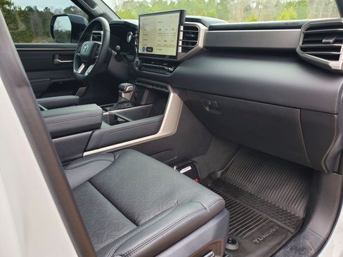 Used 2025 Toyota Tundra Limited image 36