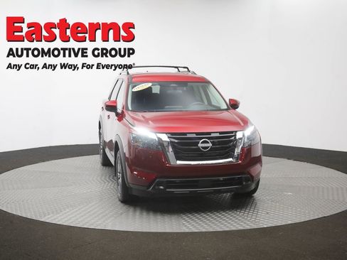 Used 2024 Nissan Pathfinder SV AWD/4WD image 53
