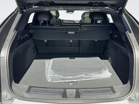 New 2026 Cadillac Lyriq V AWD/4WD image 31