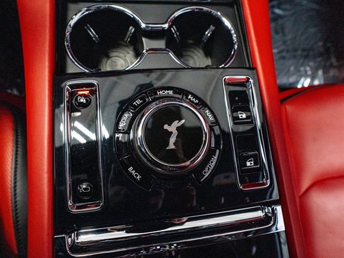 Used 2024 Rolls-Royce Spectre w/ Spectre Launch Package image 59