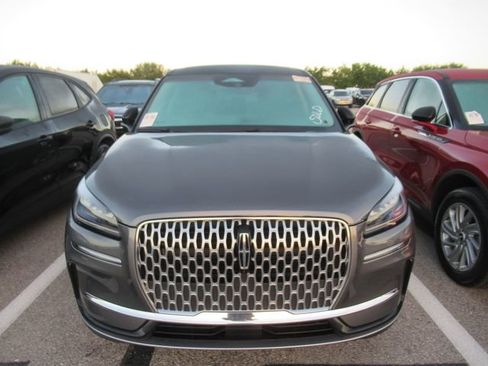 Used 2023 Lincoln Corsair FWD w/ Equipment Group 101A image 2