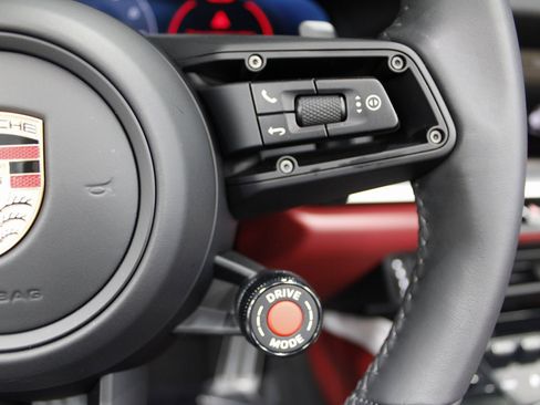 Certified 2025 Porsche 911 Carrera image 26