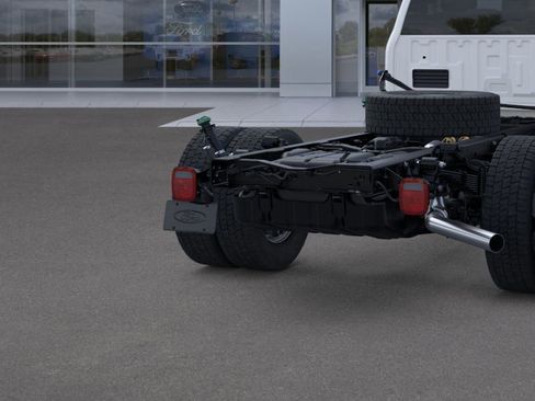 New 2026 Ford F550 4x4 Regular Cab Super Duty w/ XL Chrome Package image 21