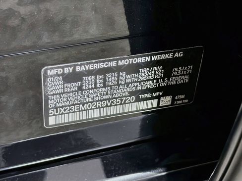 Used 2024 BMW X7 xDrive40i w/ M Sport Package AWD/4WD image 35