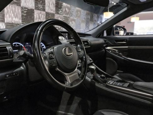 Used 2016 Lexus RC 200t image 3