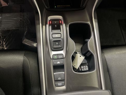 Used 2021 Honda Accord EX image 19
