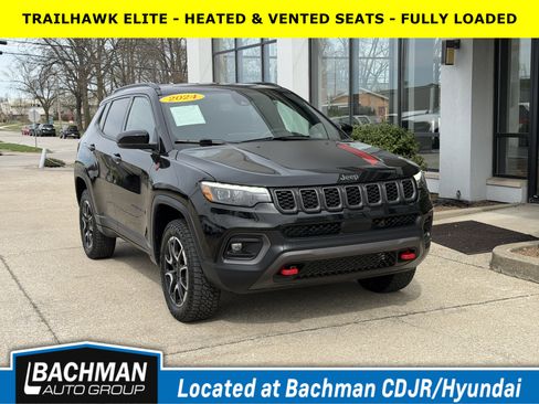 Used 2024 Jeep Compass Trailhawk w/ Trailhawk Elite Group image 1