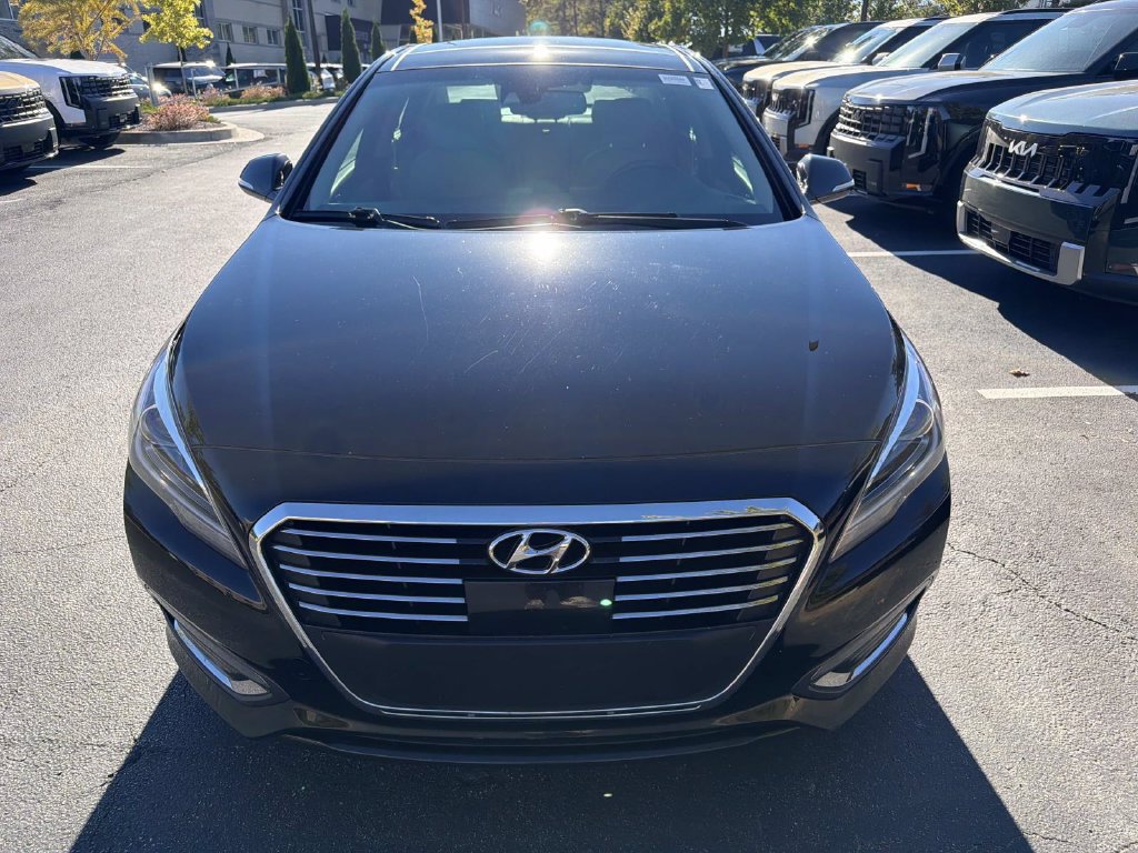 Used 2016 Hyundai Sonata Limited w/ Option Group 02 FWD image 8