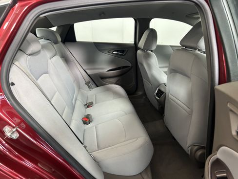 Used 2020 Chevrolet Malibu LT FWD image 21