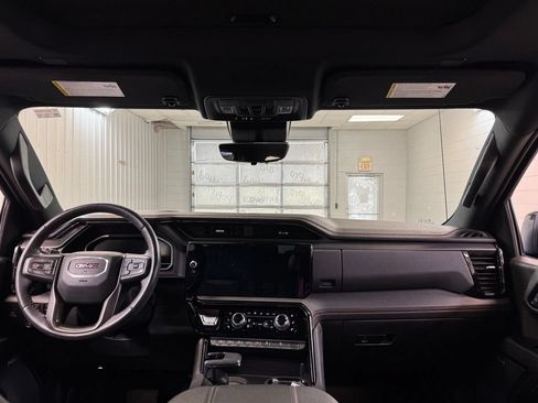 Used 2023 GMC Sierra 1500 AT4 w/ Technology Package AWD/4WD image 26