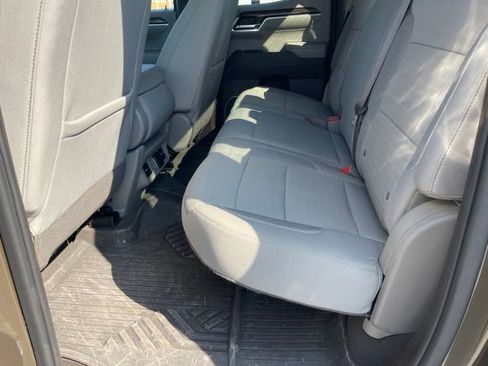 Used 2023 Chevrolet Silverado 1500 LT AWD/4WD image 19