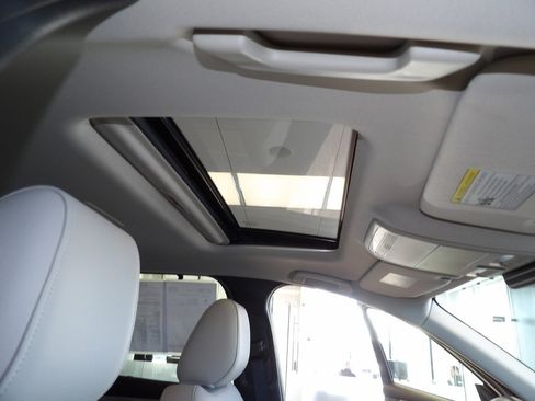 Certified 2025 MAZDA CX-90 3.3 Turbo w/ Preferred Package image 15